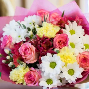 זר פרחים צבעוני